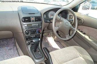 2002 Nissan Sunny Photos