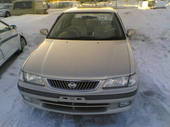 2002 Nissan Sunny Images