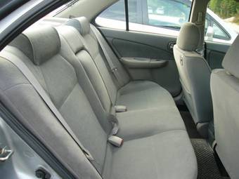 2002 Nissan Sunny Pics