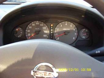 2002 Nissan Sunny Pictures