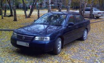 2002 Nissan Sunny Pictures