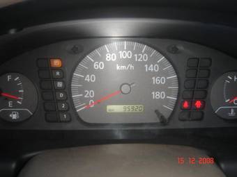 2002 Nissan Sunny Pictures