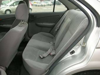 2002 Nissan Sunny Pics