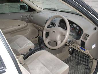 2002 Nissan Sunny Pictures