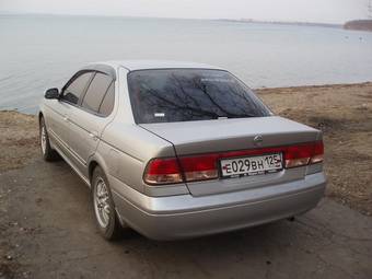 2002 Nissan Sunny Photos