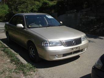 2002 Nissan Sunny Photos