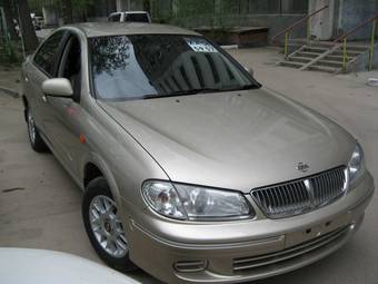 2002 Nissan Sunny Photos