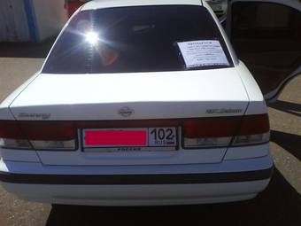 2002 Nissan Sunny Photos