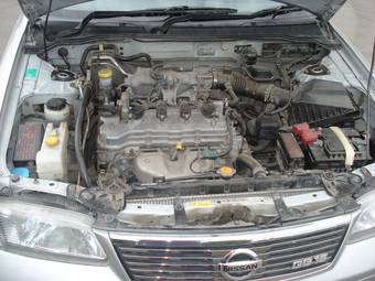 2002 Nissan Sunny Pictures