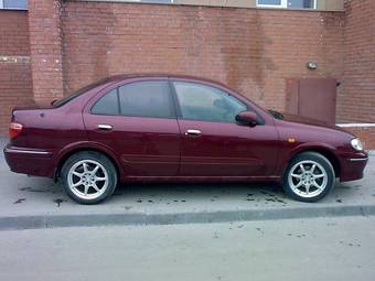 2002 Nissan Sunny Photos