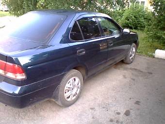 2002 Nissan Sunny Photos