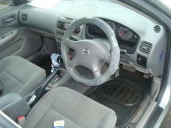 2002 Nissan Sunny Photos