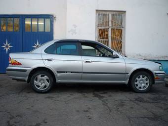 2002 Nissan Sunny Photos