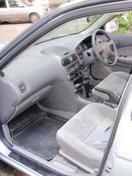 2002 Nissan Sunny Wallpapers