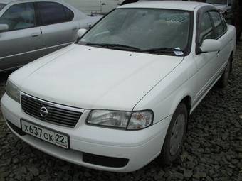 2002 Nissan Sunny Photos