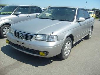 2002 Nissan Sunny Images