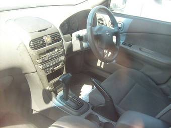 2002 Nissan Sunny Pics