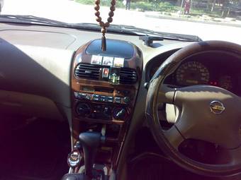 2002 Nissan Sunny Photos
