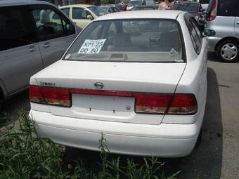 2002 Nissan Sunny Pictures