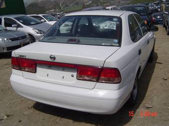 2002 Nissan Sunny Wallpapers