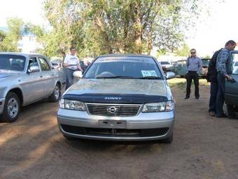 2002 Nissan Sunny Wallpapers