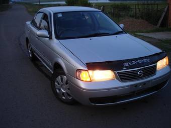 2002 Nissan Sunny Pictures