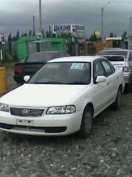 2002 Nissan Sunny Photos