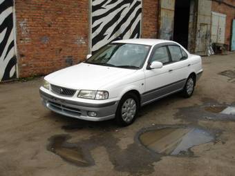 2002 Nissan Sunny Pics