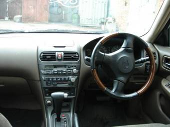 2002 Nissan Sunny Pictures