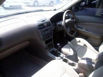 2002 Nissan Sunny Pictures