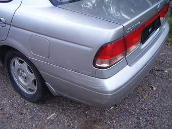 2002 Nissan Sunny Photos