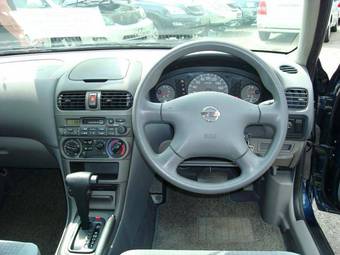 2002 Nissan Sunny Pics