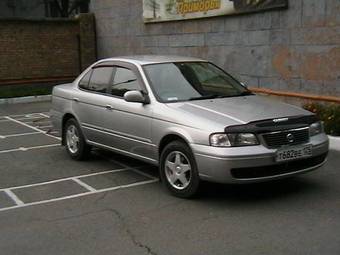 2002 Nissan Sunny Pics