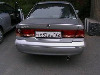 2002 Nissan Sunny Photos