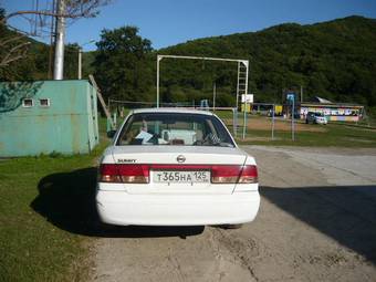 2002 Nissan Sunny Pictures