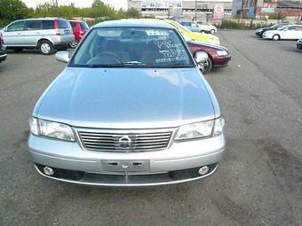 2002 Nissan Sunny Photos