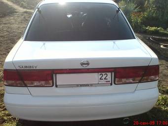 2002 Nissan Sunny Pics