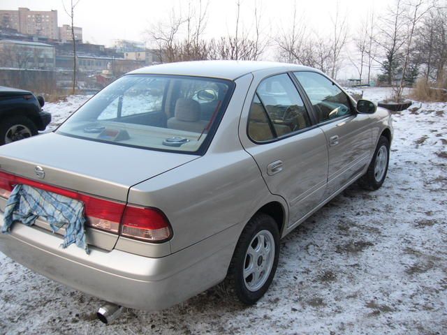 2003 Nissan Sunny