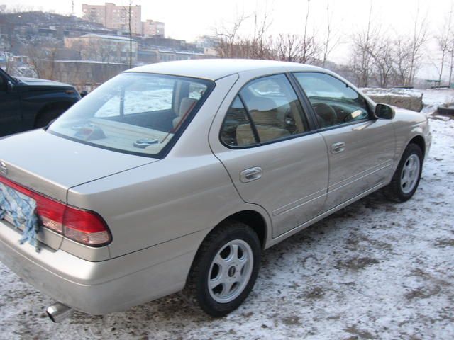 2003 Nissan Sunny