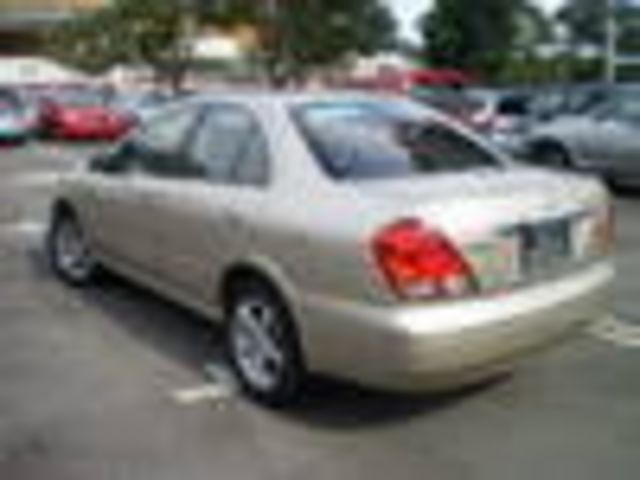 2003 Nissan Sunny