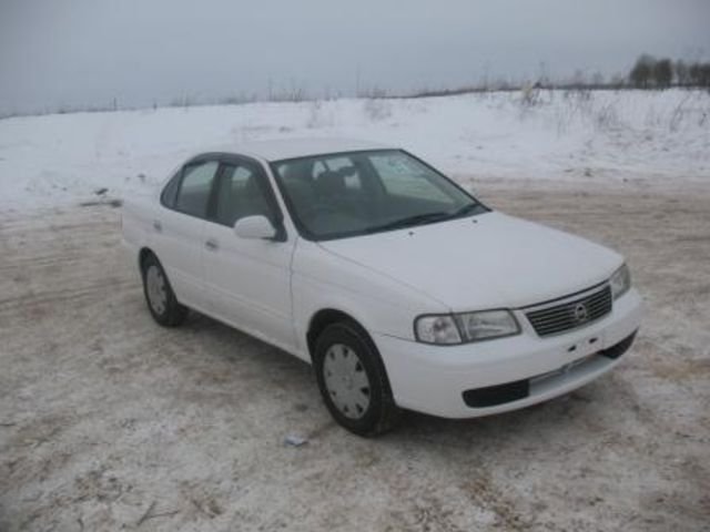 2003 Nissan Sunny