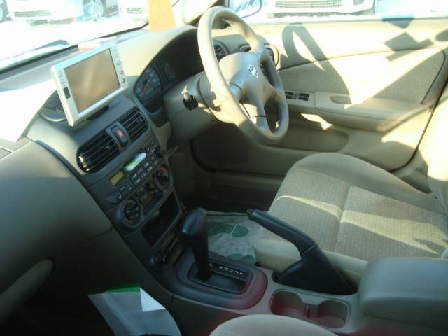 2003 Nissan Sunny