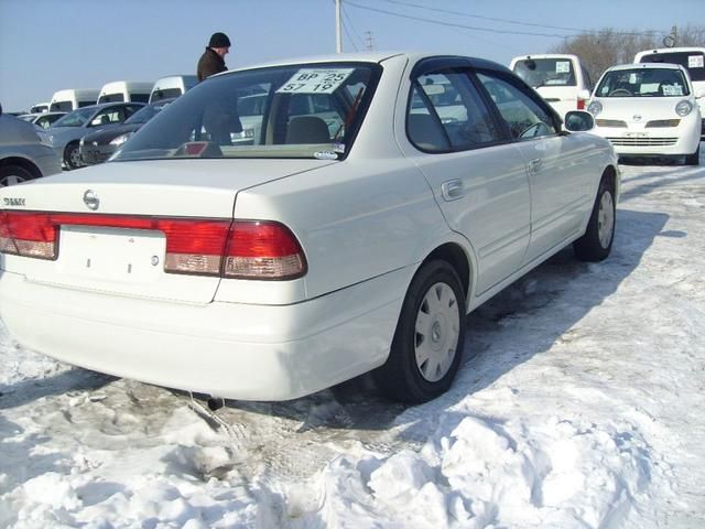 2003 Nissan Sunny