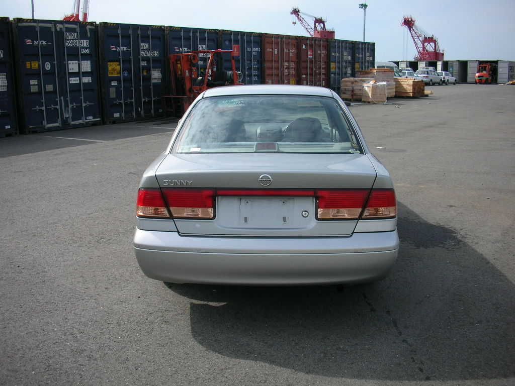 2003 Nissan Sunny