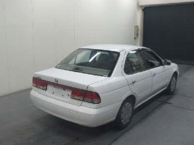 2003 Nissan Sunny