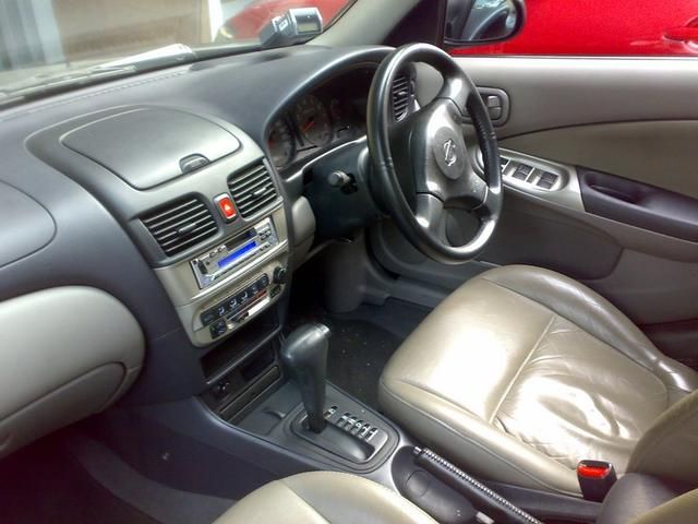 2003 Nissan Sunny