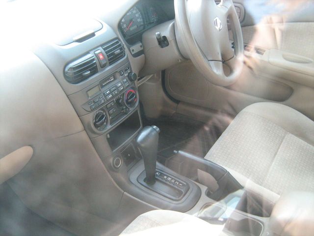 2003 Nissan Sunny