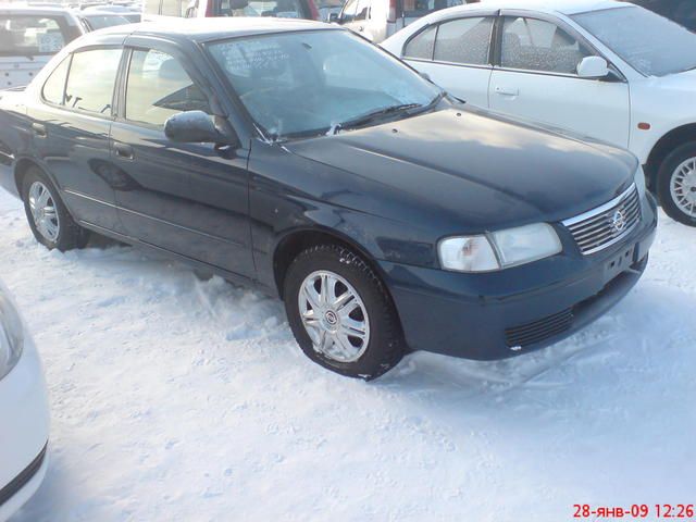 2003 Nissan Sunny