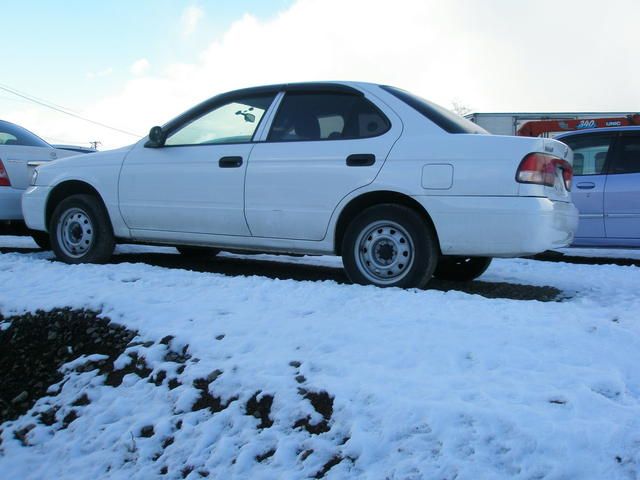 2003 Nissan Sunny