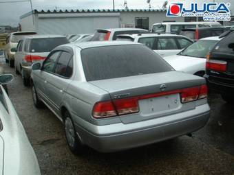 2003 Nissan Sunny Photos